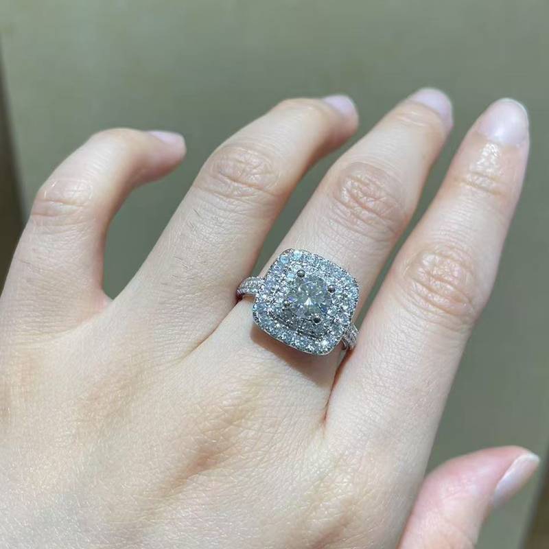 豪华满钻Women's RingS925银镀白金定制选款主石Moissanite1.0ct/副石高碳钻